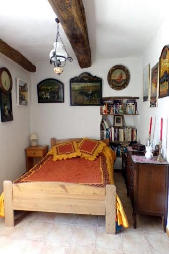 Saint-Martin-de-Bromes Apartment | Bougress 2
