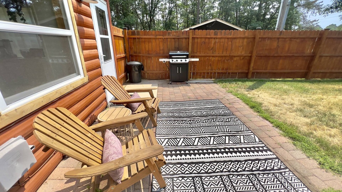 Breezy Point Cabin | Boulder Rock Bungalow on Birchwood in Breezy ➳ Close to Everything