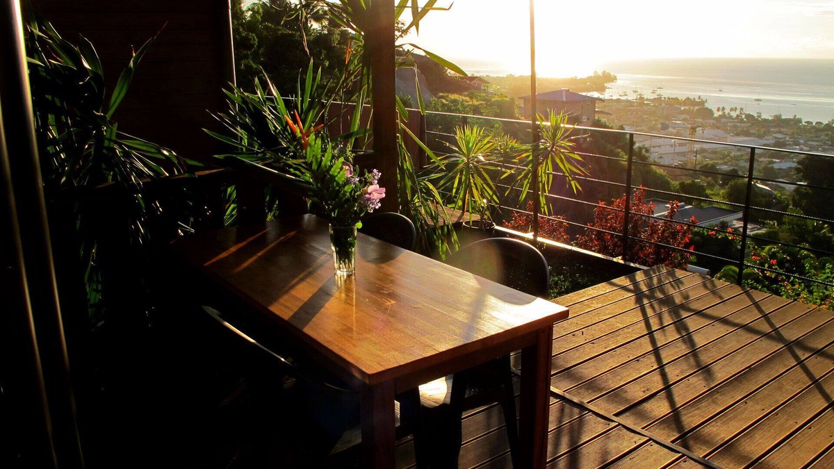 Arue House | Bounty Lodge vacation rentals with panoramic lagoon and ocean views