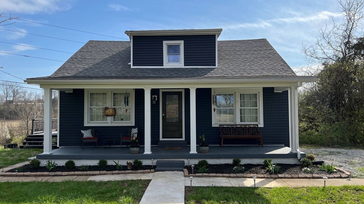 Bardstown Cottage | Bourbon Country Cottage - perfect for exploring the Bourbon Trail