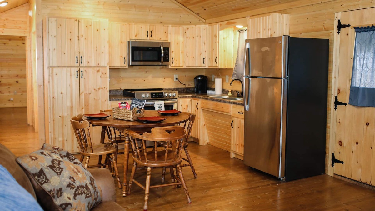Bardstown Cabin | Bourbon Country Escape - Cabin in the heart of the bourbon trail