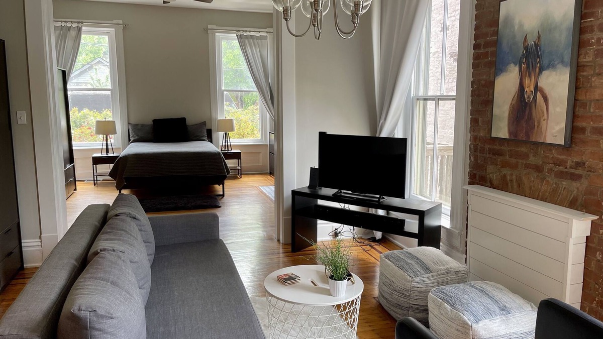 Butchertown Apartment | Bourbon Lover Apt/30+ Days rental only