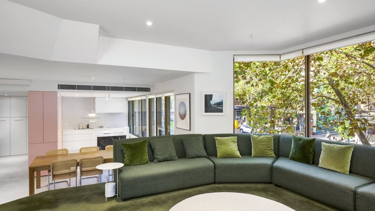 Chinatown Apartment | Bourke Street Urban Retreat
