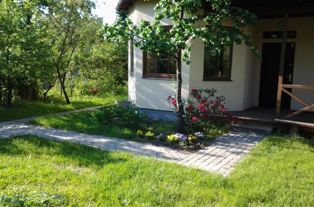 Ziepniekkalns Apartment | Boutigue city house with terrace and garden free parking