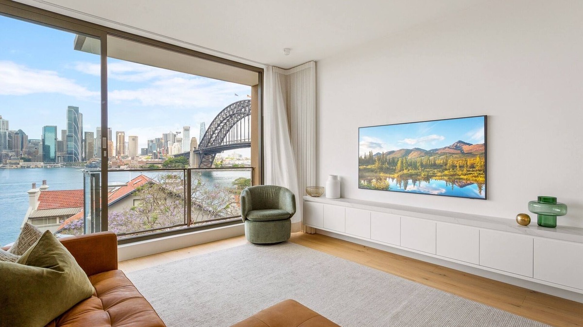 Kirribilli Apartment | Boutique 2-Bed with Stunning Sydney Harbour Views