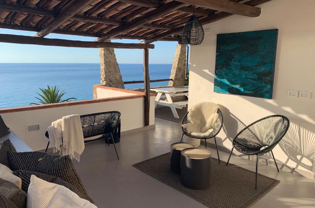 Costa dei Monaci Apartment | Boutique apartment with beach within walking distance, near Tropea