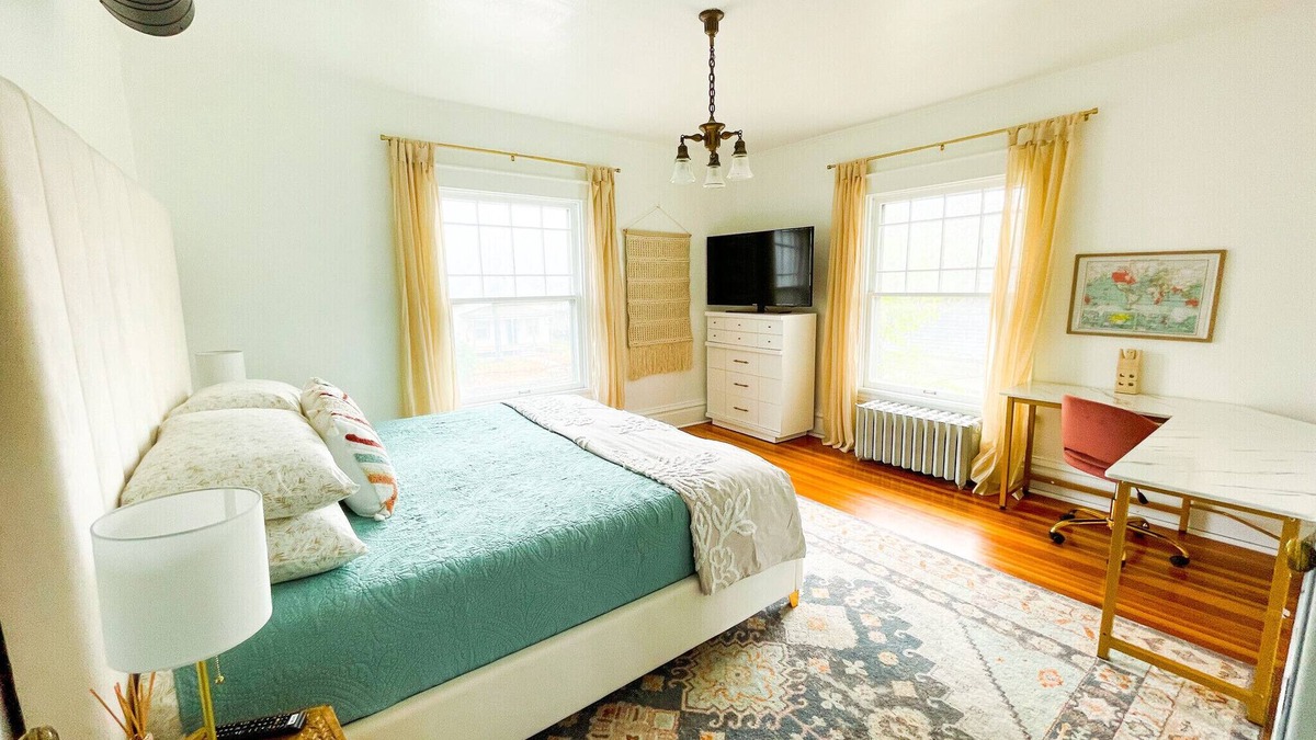 Joplin House | Boutique B&B | Flor de Leon Historic Home