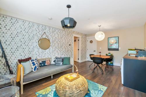 Shaughnessy House | Boutique