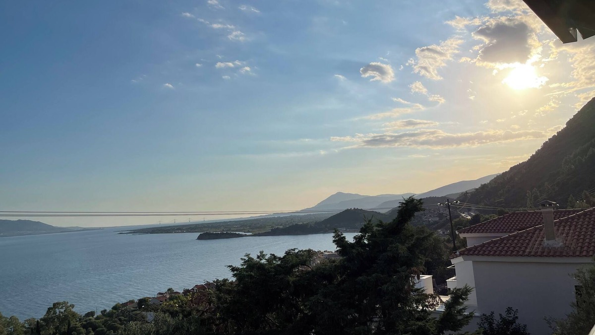 Monastiraki Villa | Boutique Family Villa