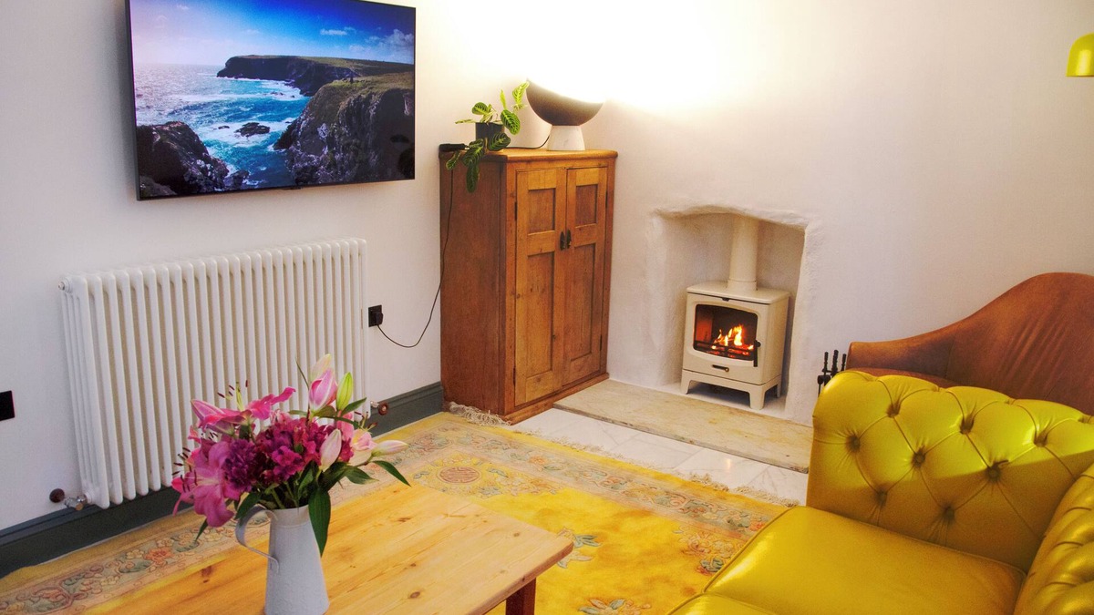 Mylor Churchtown House | Boutique Holiday Let, Large, Light and Stylish, Centrally Located with Sea Views