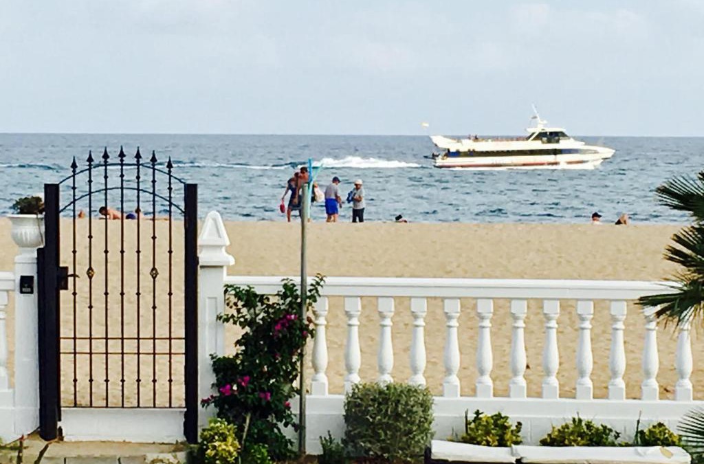 Malgrat de Mar Villa | Boutique home the beach
