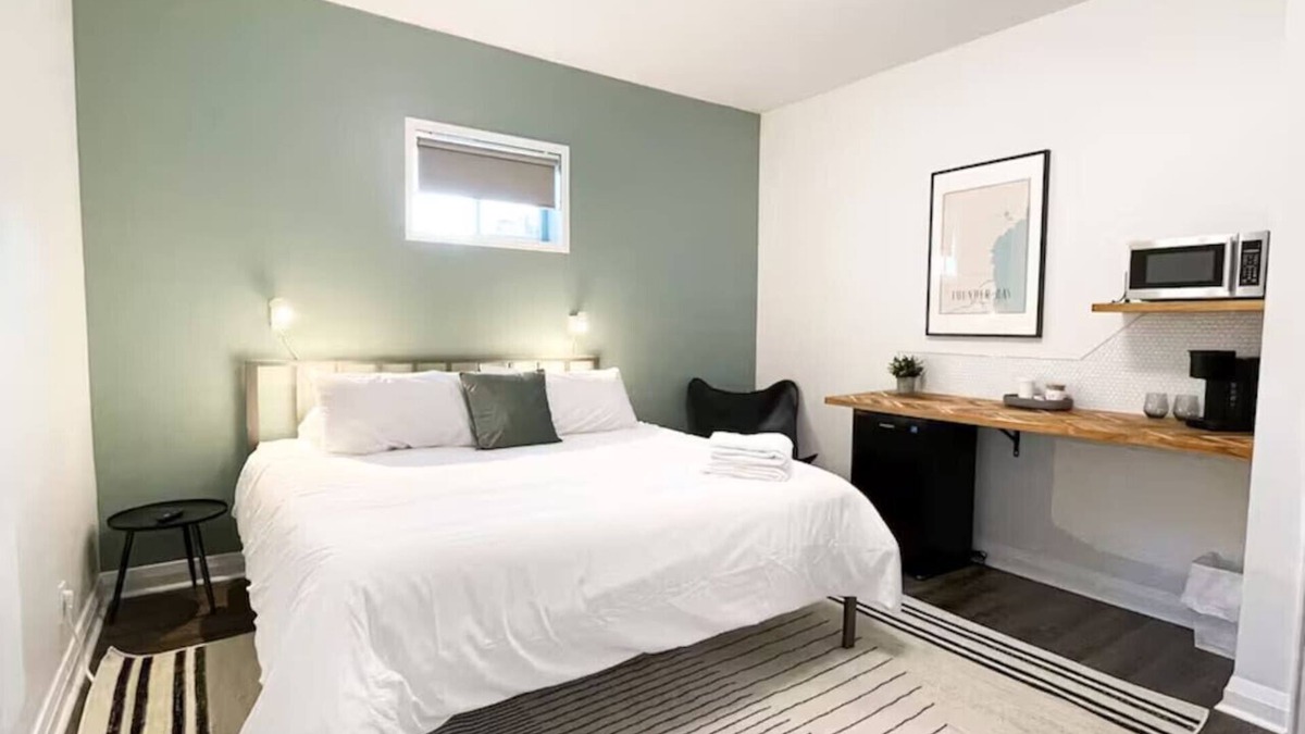 Thunder Bay Apartment | Boutique Hotel - Suite #3 King