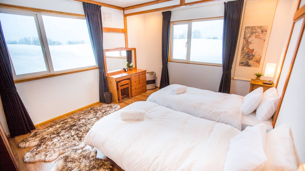 Rusutsu Ski Chalet | Boutique Rusutsu Holiday Chalet 10 minutes to ski lift