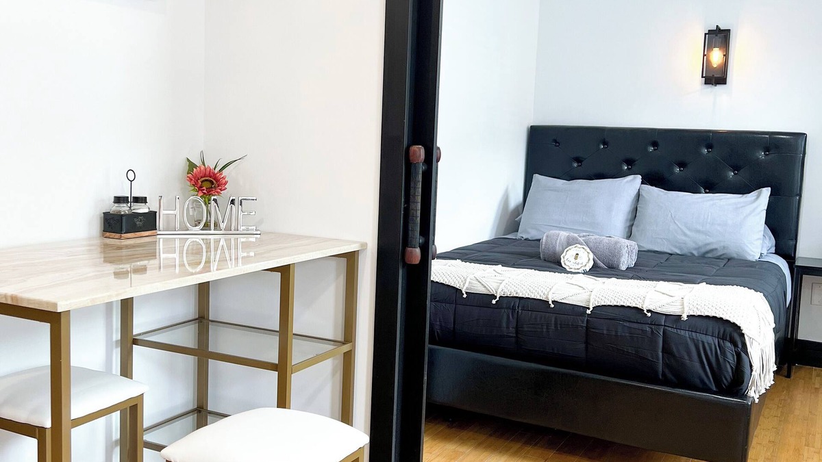 Englewood Apartment | Boutique studio Apartment on Grand av