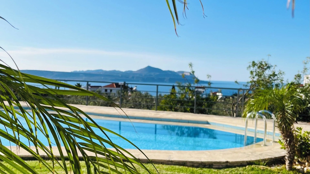 Kokkinon Khorion Villa | Boutique Villa with private garden, pool & parking. Blue flag beaches close by.