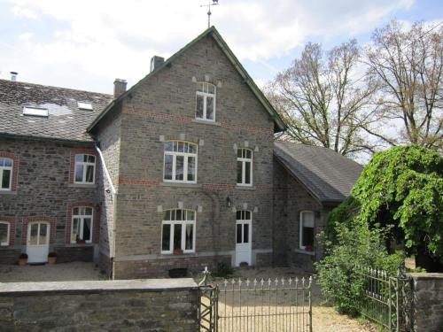 Commanster House | Bovigny holiday home with cinema