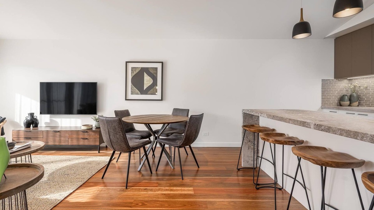 Bright House | Bowen- Art House Townhouses - An Art Inspired Townhouse, featuring 2 bedrooms and 2 bathrooms