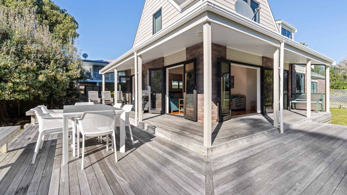 Bowentown House | Bowentown Beauty Summ