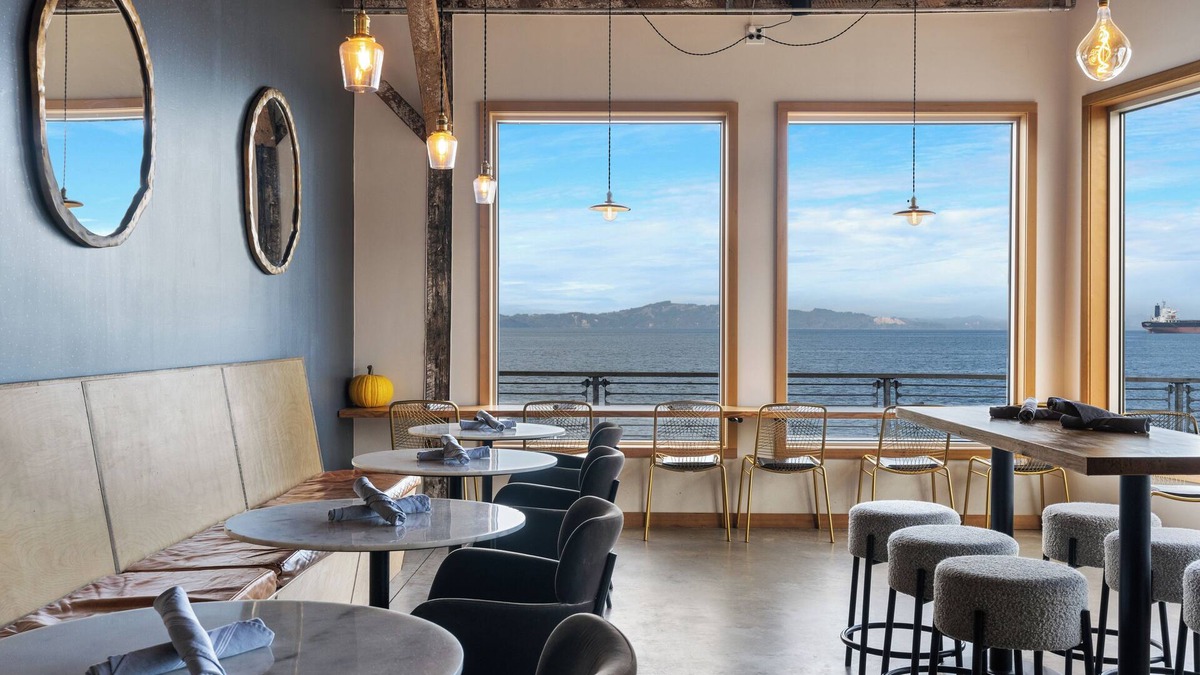 Astoria Hotel | Bowline Hotel