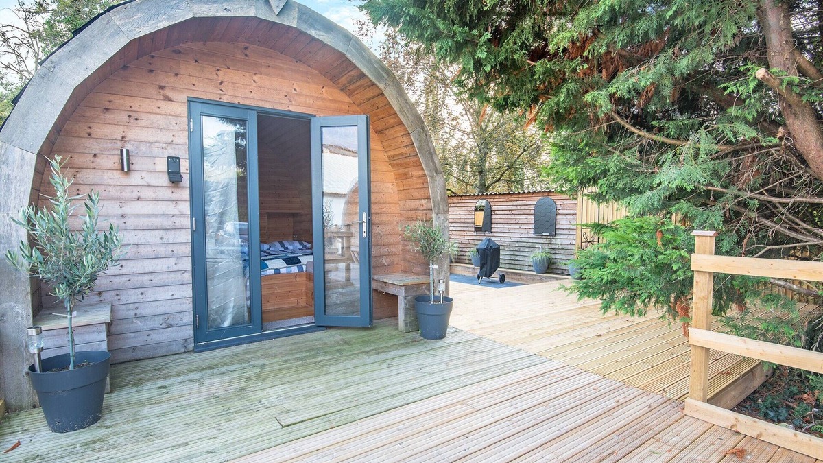 Sleaford Cottage | Boxing Hare - UK39915
