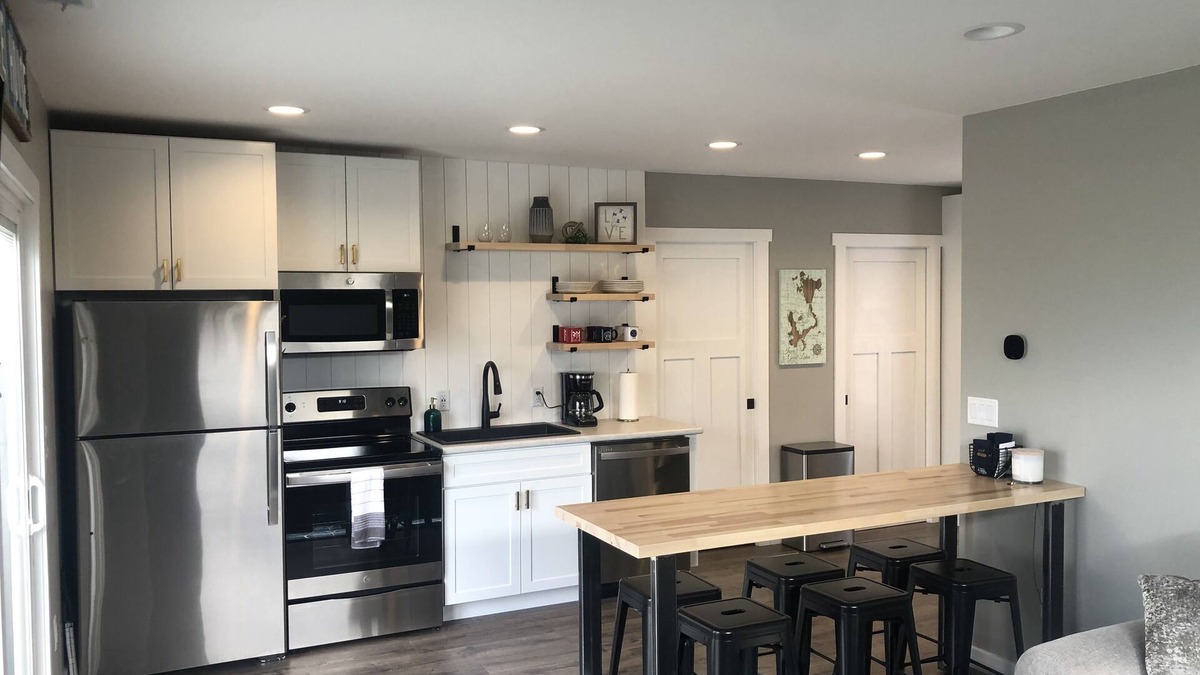 Arnolds Park House | BPO Fieldhouse. 2 bed/1 bath completely updated home in the heart of AP/Okoboji!