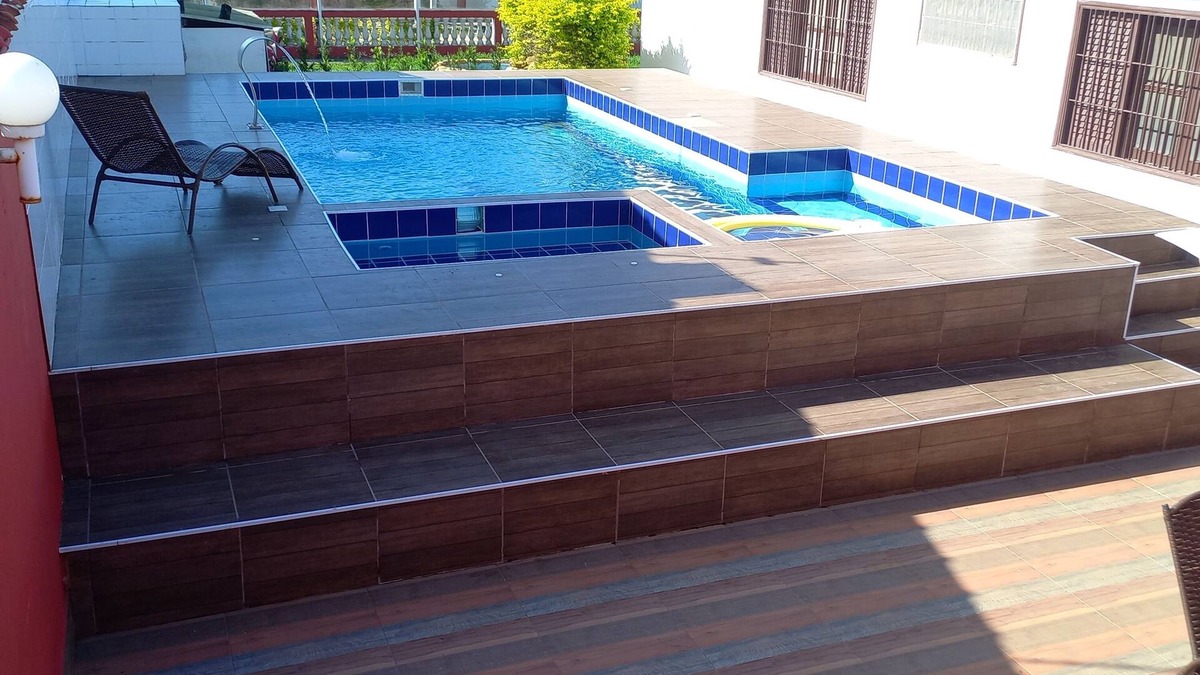 Balneario Gaivotas House | Casa com Piscina 350 Metros da Praia