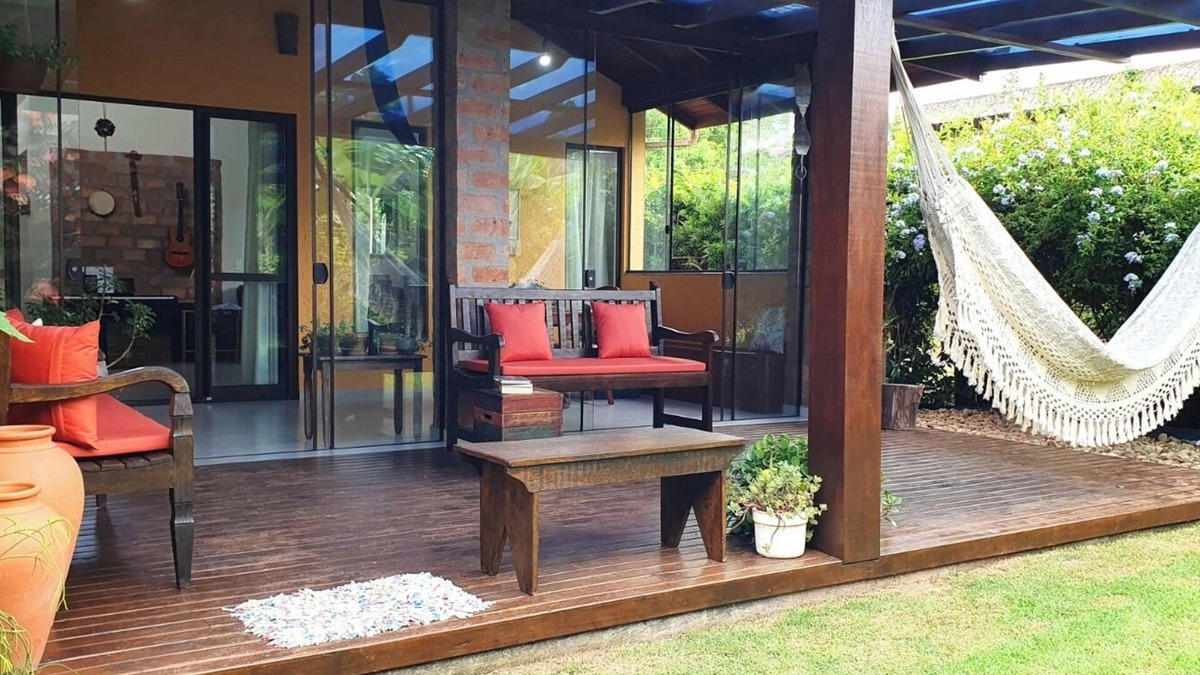 Campeche House | Cozy house in gated community - Paradise beach of Campeche Floripa.