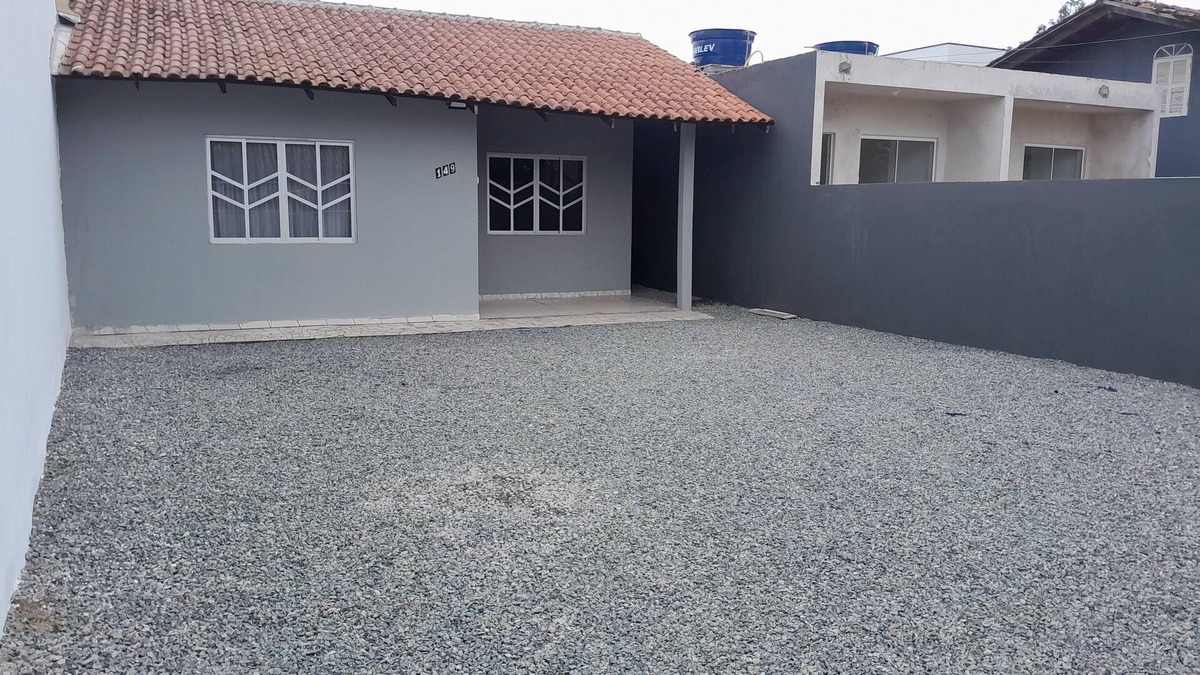 Praia Grande House | Family home 3 minutes from the beach on foot