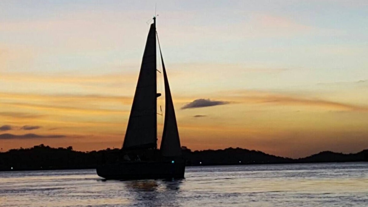 Itaparica Boat Rental | Good Sailboat