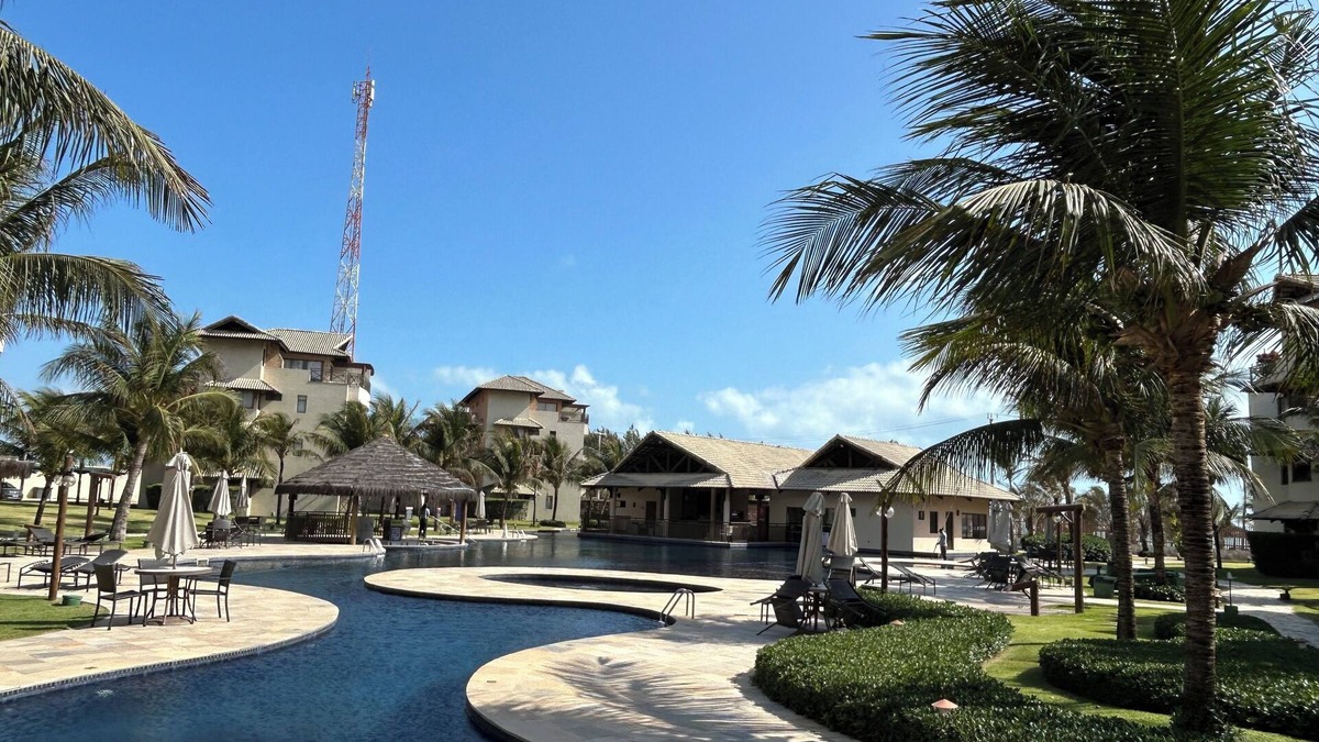 Loteamento Parque das Fontes Apartment | Beachfront penthouse at Beach Place Resort, 10 minutes from Beach Park!