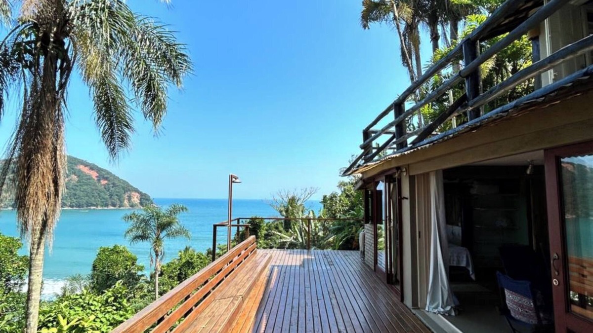 Barra do Sahy Cabin | Barra do Sahy - 4-Suite House with Sea View
