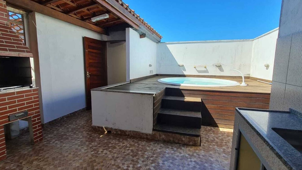 Caraguatatuba House | Sobrado Ventilado, Local Familiar, há 5min da Praia das Palmeiras, Aceita pet