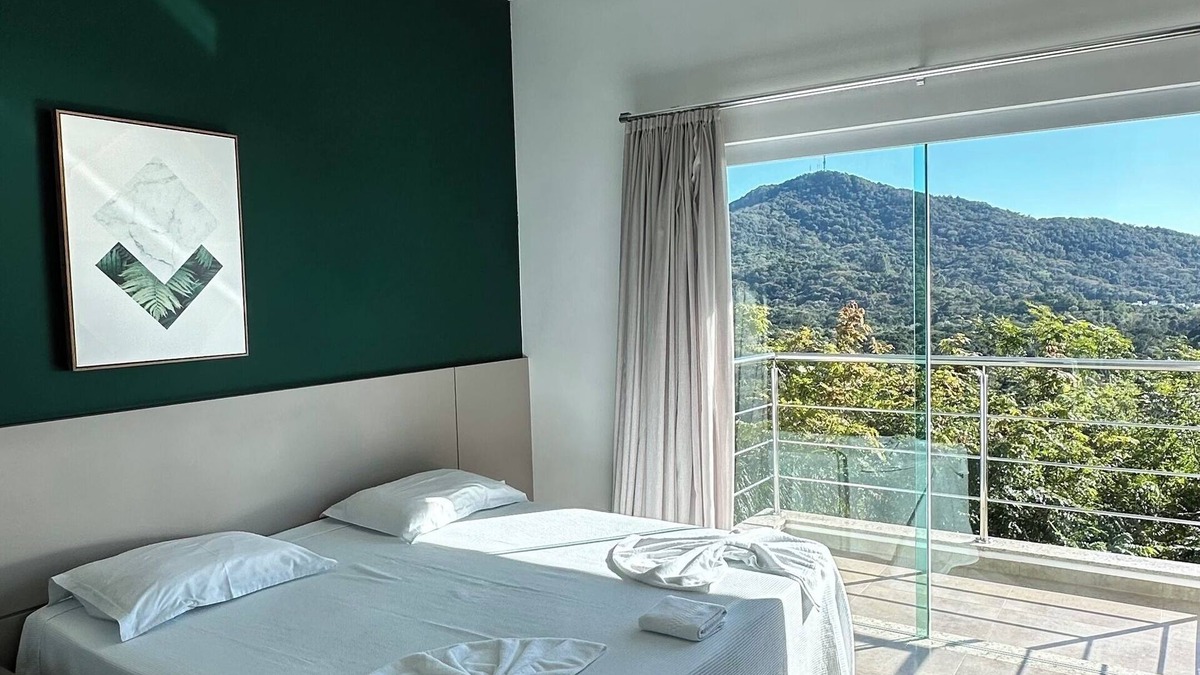 Estaleiro Apartment | Embauba Suite 1 Incredible view and pool
