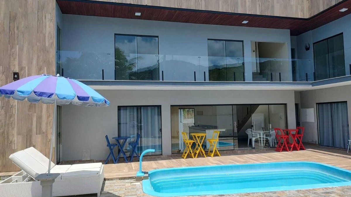 Estaleiro House | Pousada em Praia Agreste de Balneário Camboriú - SC