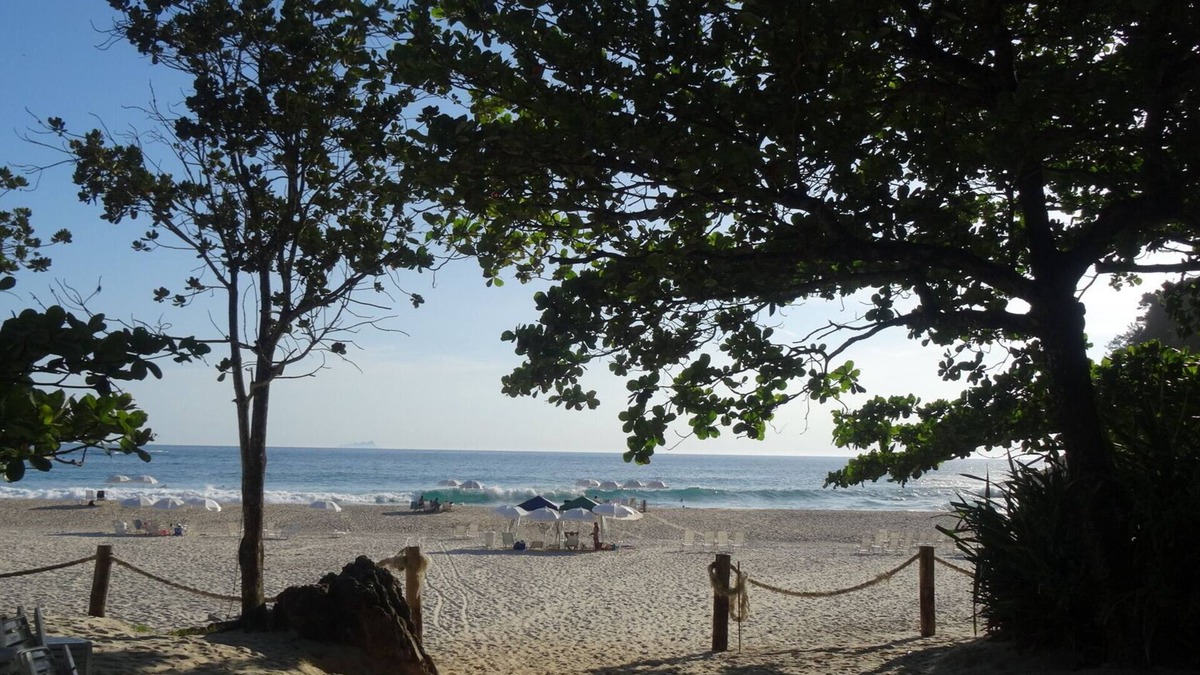 Praia de Santiago House | Luxury and Safe Condo /Beach of Santiago /Beachfront 4 Bedrooms /3 Suites