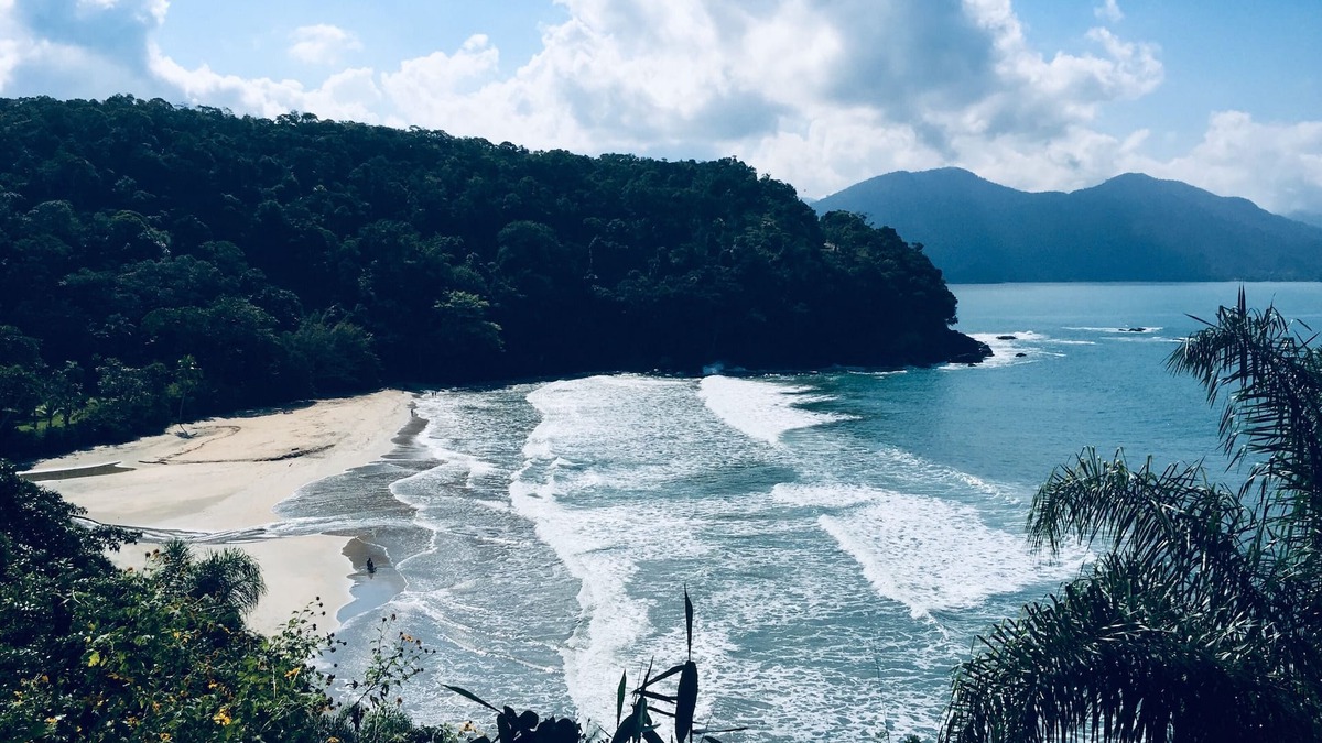 Praia da Fortaleza House | Ubatuba Brava Beach in Fortaleza