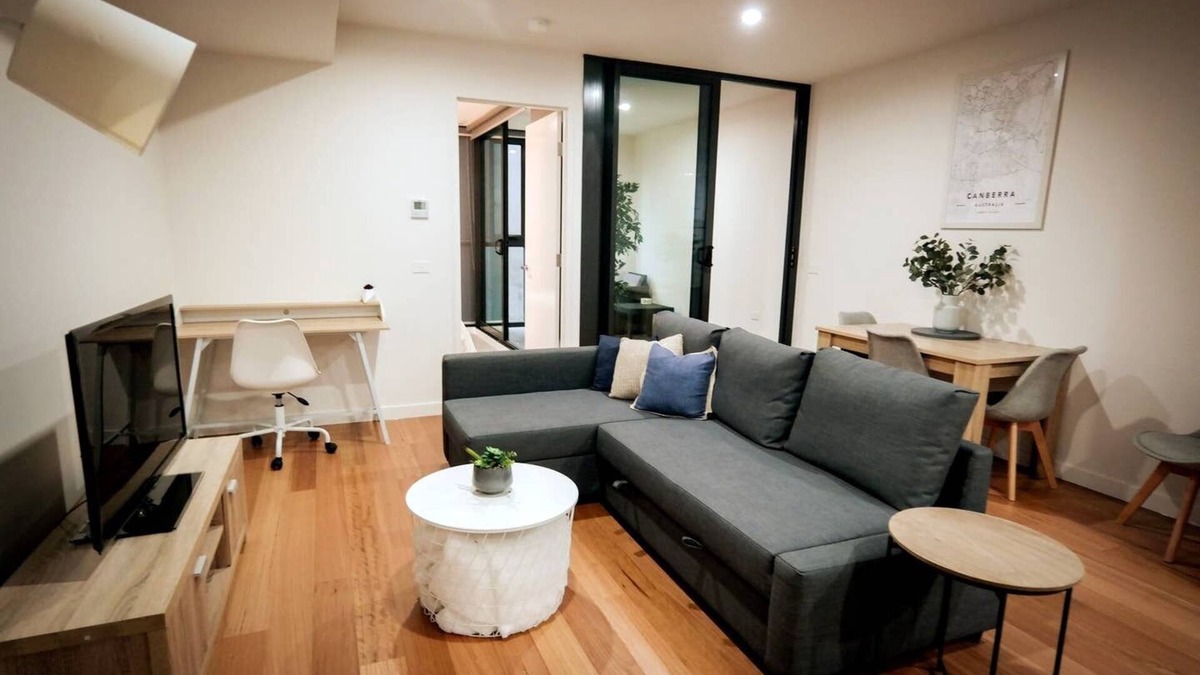 Braddon Apartment | Braddon Brand New 1BR Apt, WiFi, Secure Parking.