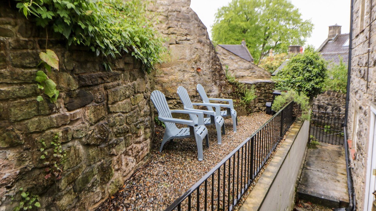 Winster Cottage | BRADLEY HOUSE, pet friendly, character holiday cottage in Winster