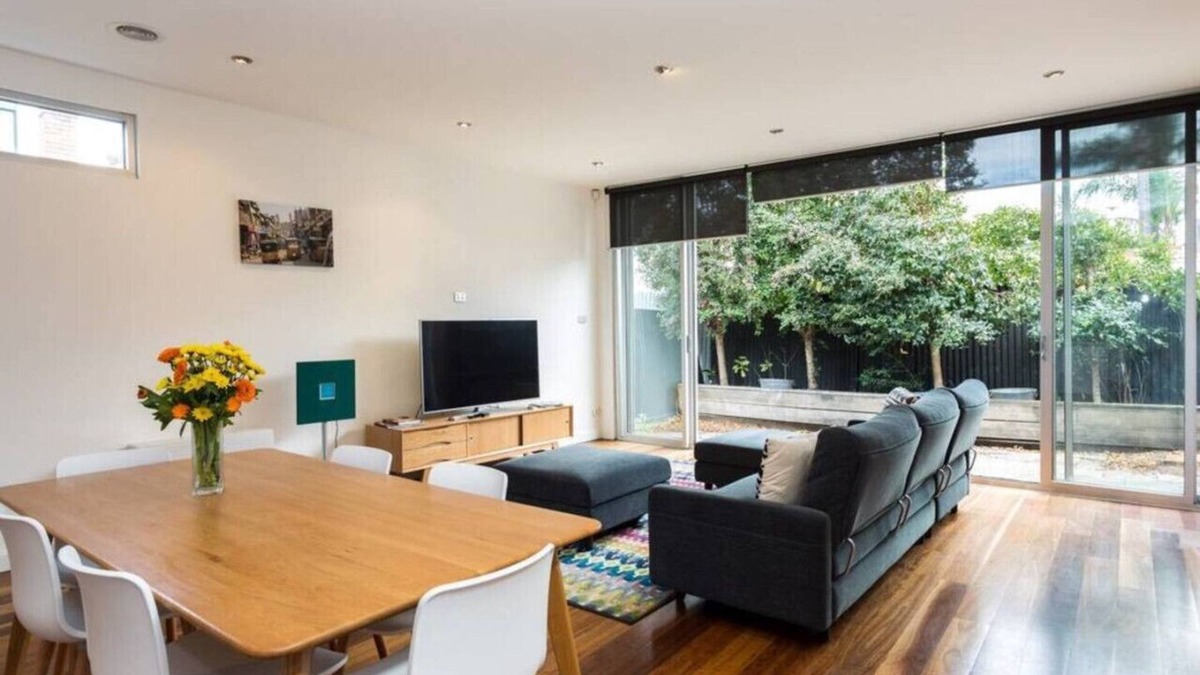 Richmond House | Bradman · "Bradman" Modern Style a Walk to MCG, Swan St, CBD