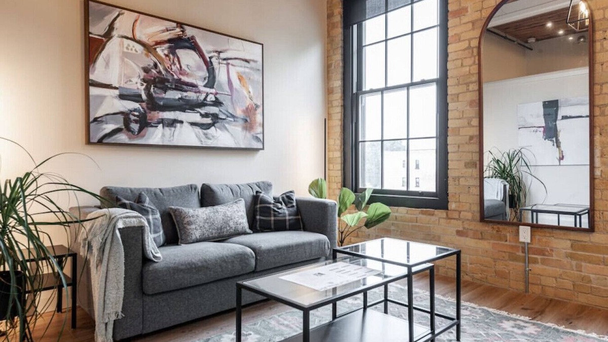 Stratford Apartment | Bradshaw Lofts: Sundara Mahal