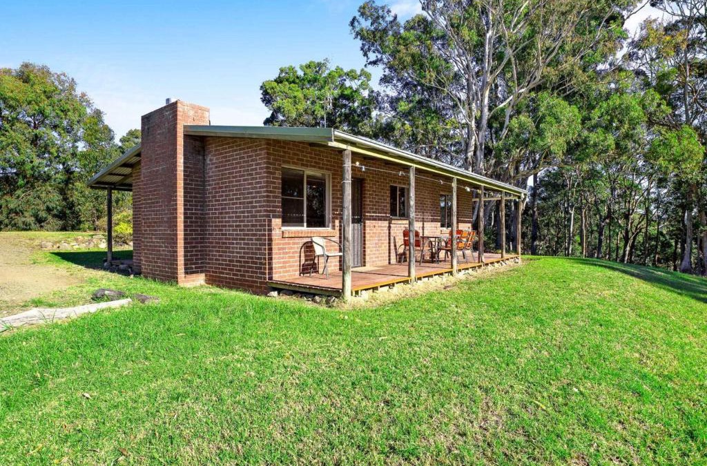 Central Tilba House | Braeside Cabin One Pinkwood