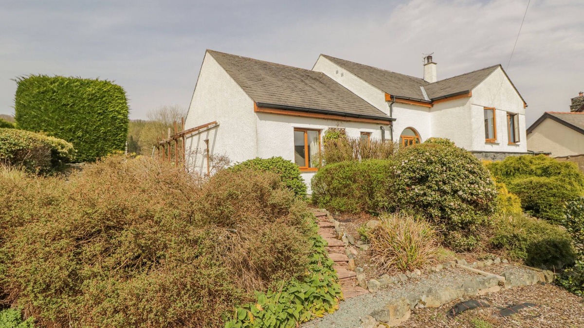 Torver Cottage | BRAESIDE, family friendly, with open fire in Torver