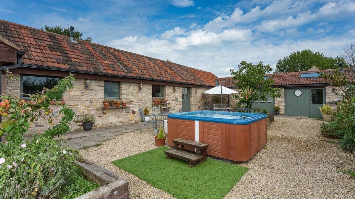 Upton Cheyney House | Bramley Barn