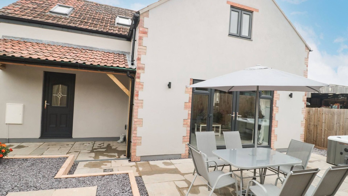 Langport Cottage | BRAMLEY COTTAGE, pet friendly, luxury holiday cottage in Langport