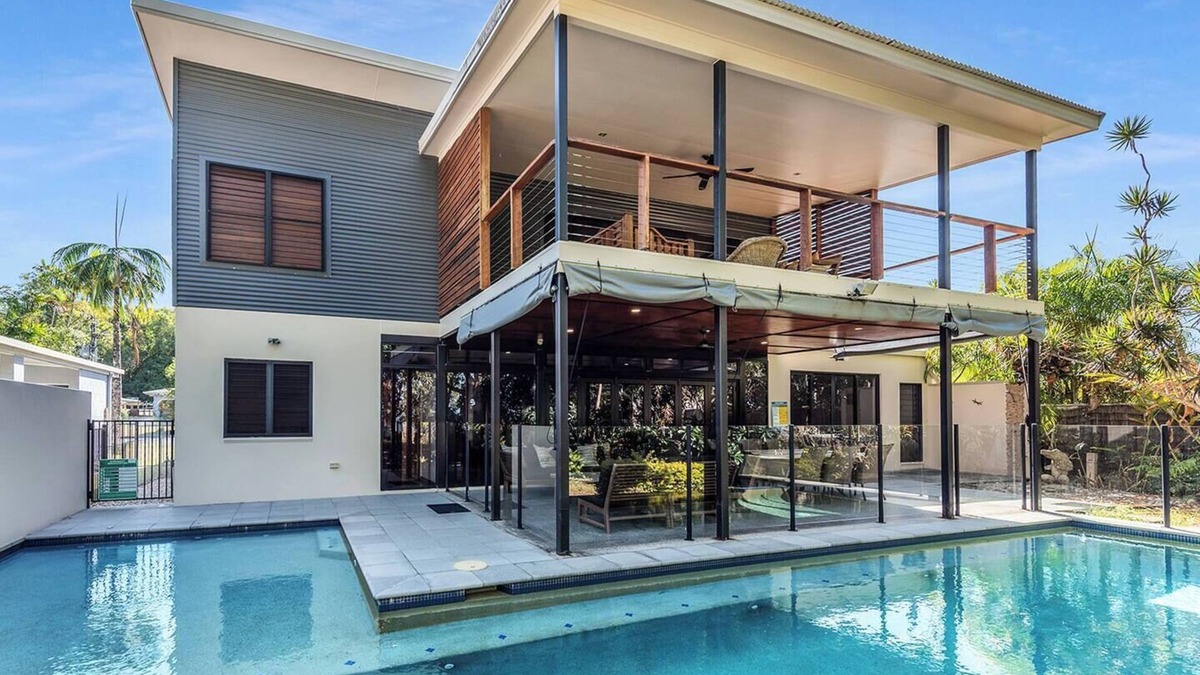 Bramston Beach House | Bramston on the Beach A Private Poolside Oasis