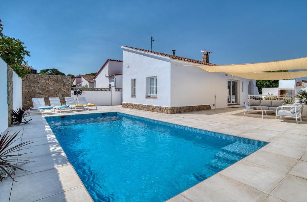 L'Escala House | Brancs