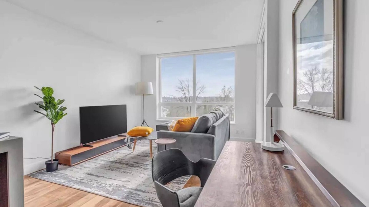 District of North Vancouver Condo | Brand NEW 1 bed Condo North Van/Lions Gate Bridge