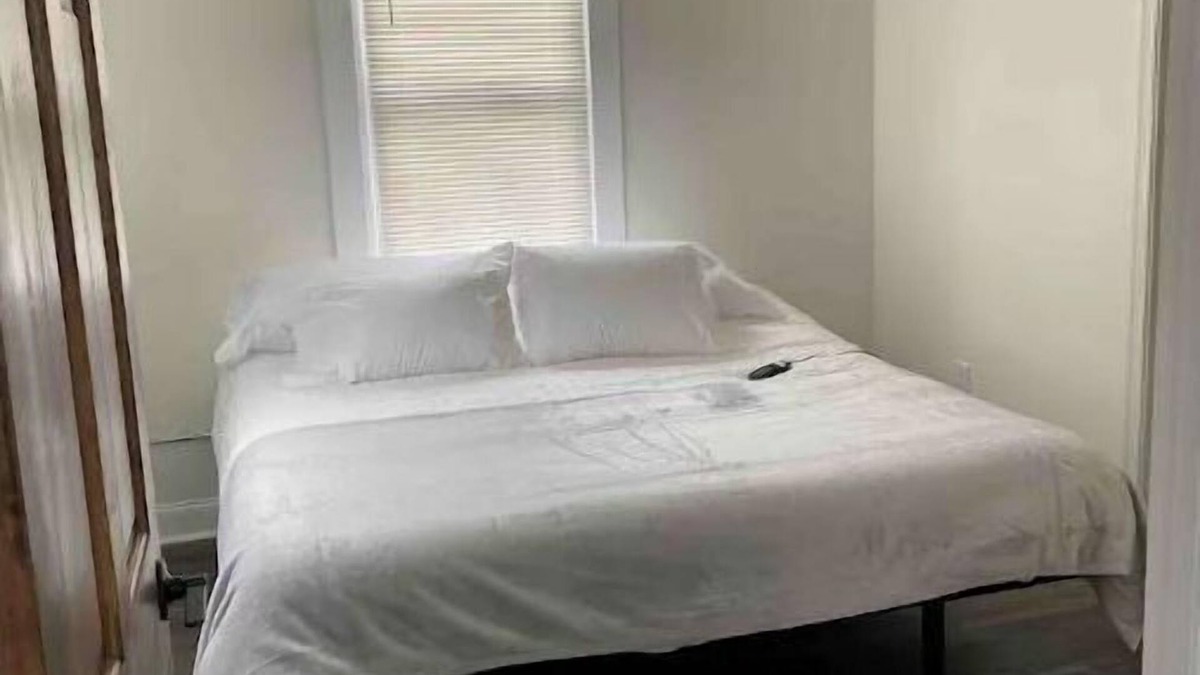 Lancaster Apartment | Brand New 1 Bedroom Apt w/Off Street Parking 4