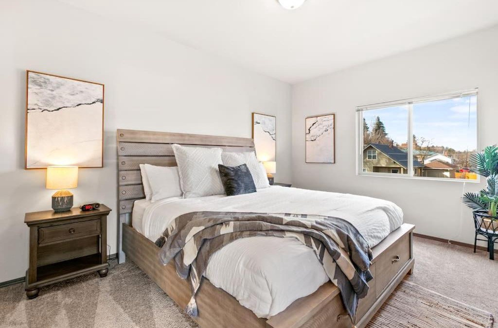 South Perry District Apartment | Brand New 2 Bd 2 Bth Near DT and Perry District
