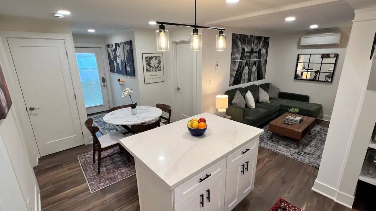 Ballard Apartment | Brand New 2-Bedroom Apartment in Ballard!